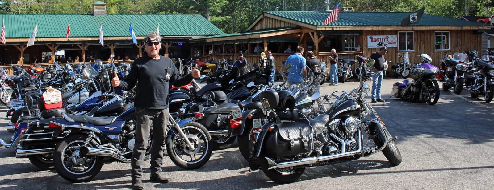 Bentley's Saloon Cruisin' Nights