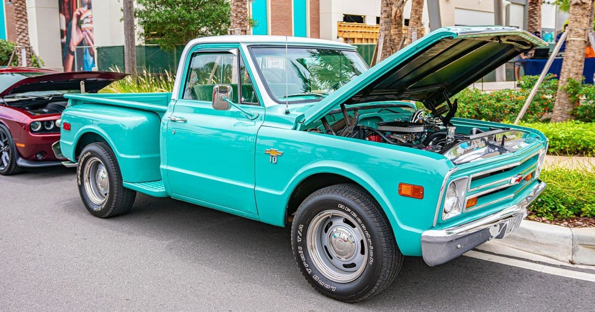 Show Car Saturday Nights at Sunset Walk