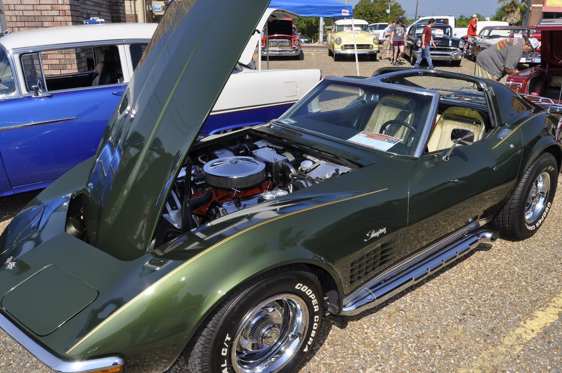 Cruisin' & Groovin' Downtown Minden Car & Bike Show
