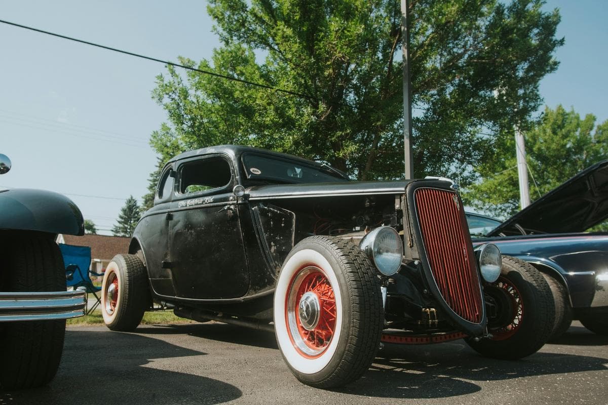 Manhattan Classic Car Show & Farm Fun