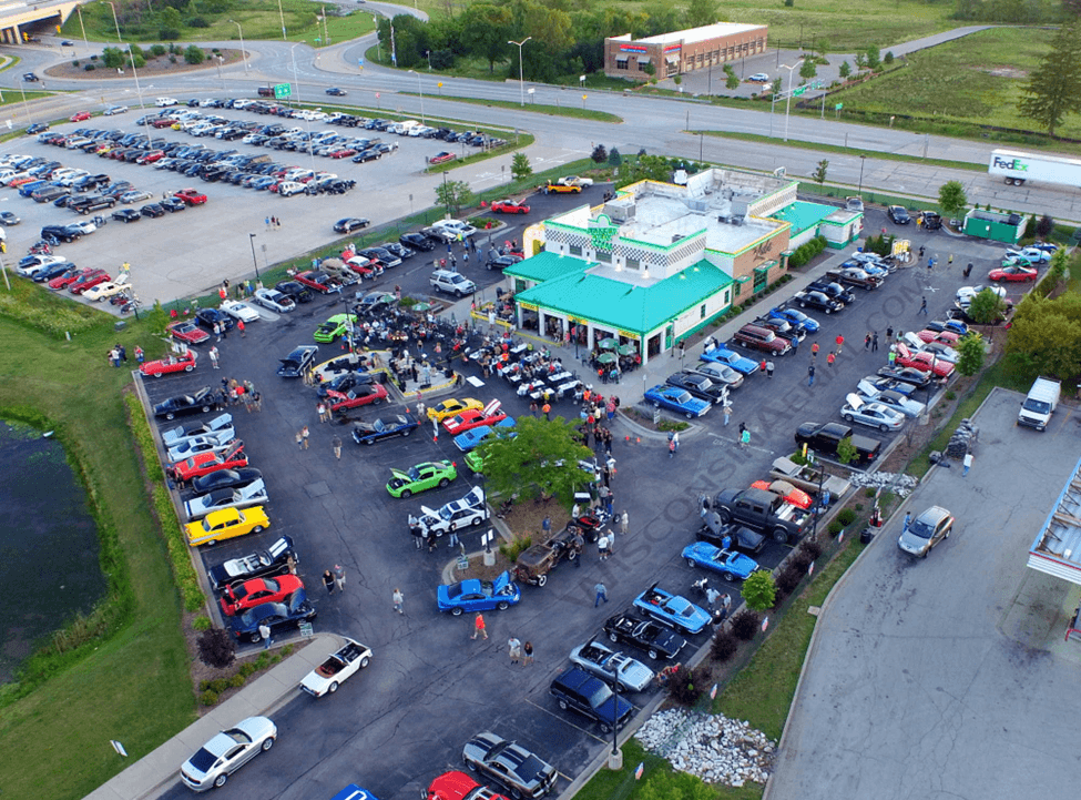Quaker Steak & Lube Cruise-In