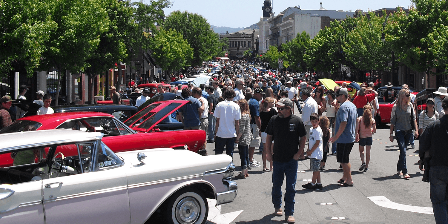 Petalumas Salute To American Graffiti Car Show