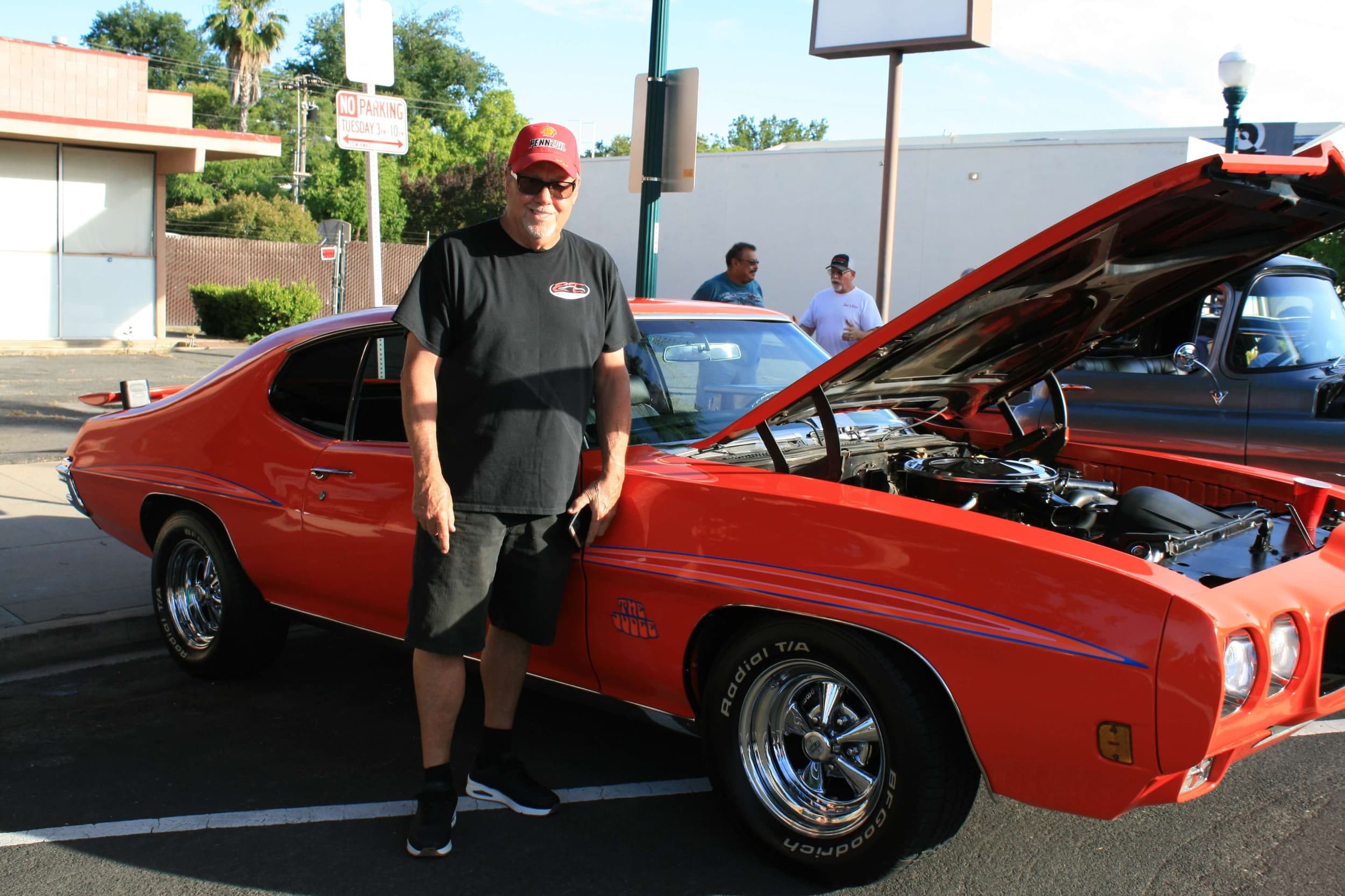 Downtown Roseville Tuesday Night Classic Car Show