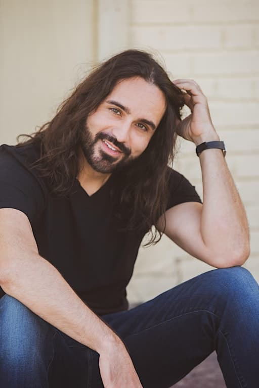 Special Event! The Idiot Box Presents Nik Macik