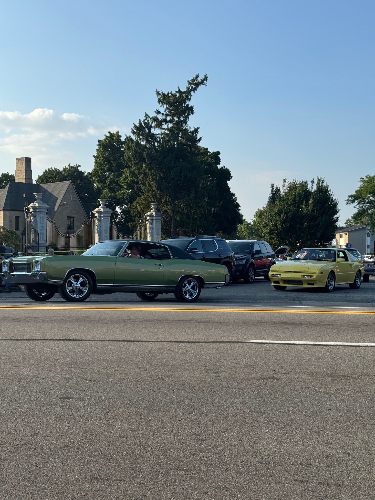 CruiseFest Classic Car Parade Berkley
